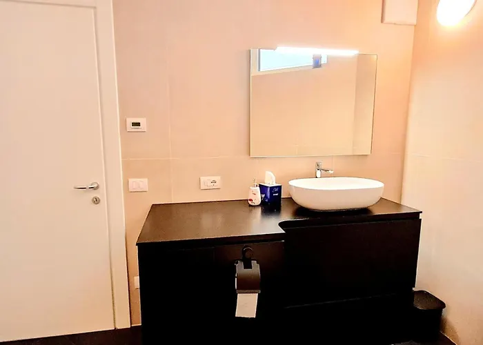 New Alps View Design Flat - Free Parking, Quiet, Hospital & Center Apartamento Trento