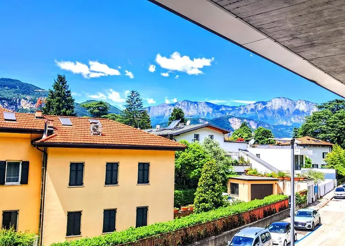 New Alps View Design Flat - Free Parking, Quiet, Hospital & Center * Trento